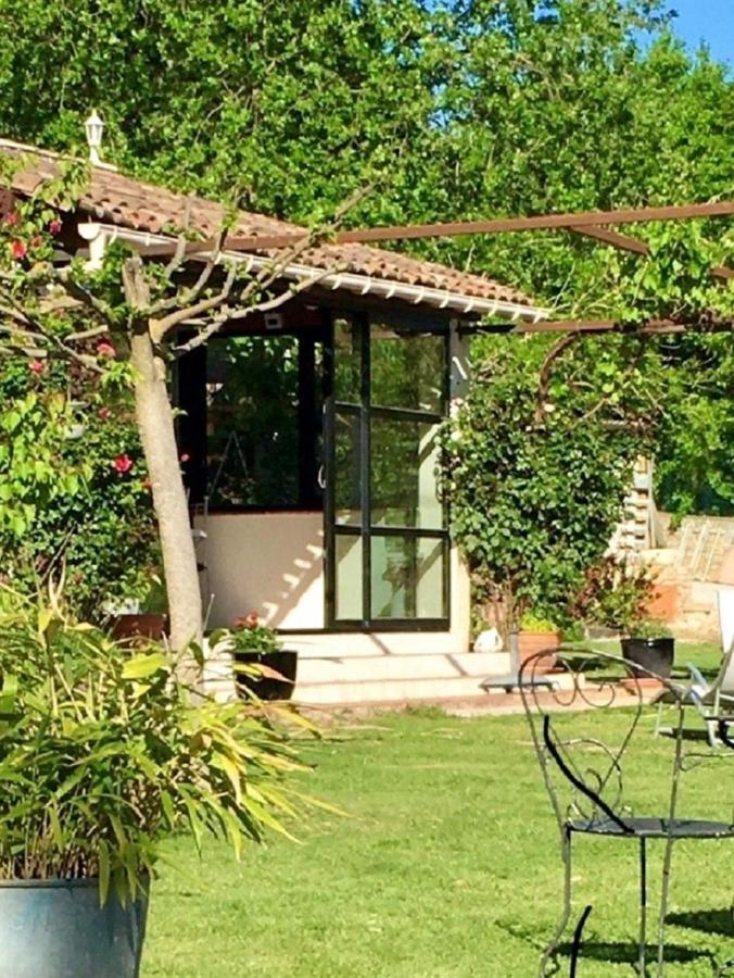 Bed and Breakfast La Vignarelle Callas Екстер'єр фото