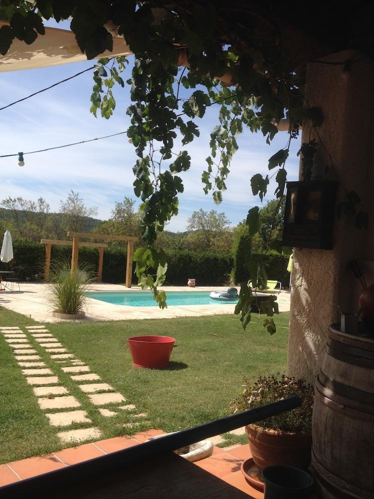 Bed and Breakfast La Vignarelle Callas Екстер'єр фото