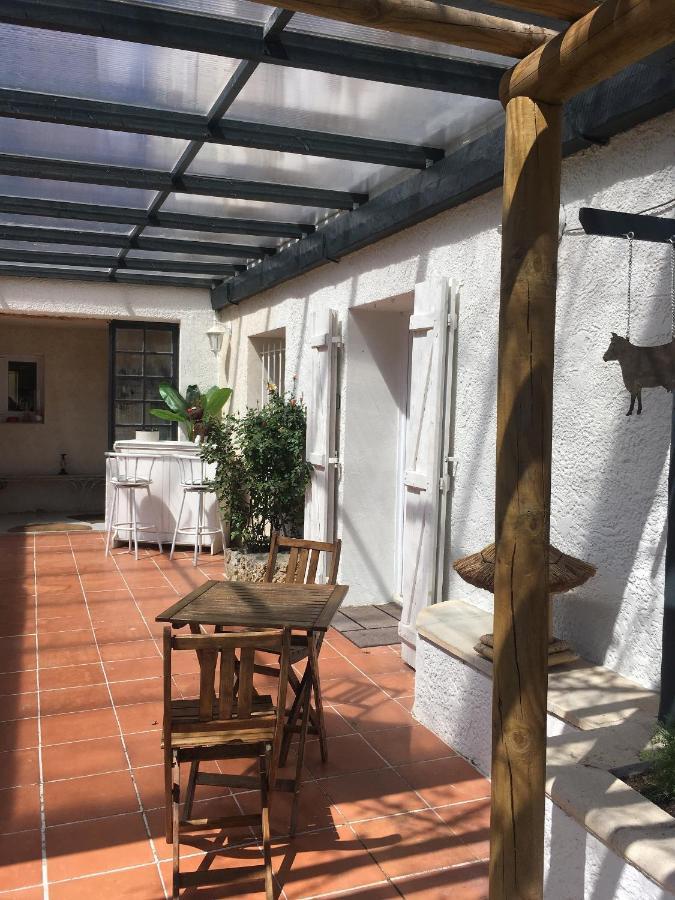 Bed and Breakfast La Vignarelle Callas Екстер'єр фото